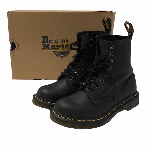 Dr. Martens Shoes - NIB Dr Martens Womens Originals Nappa Leather Combat Boots